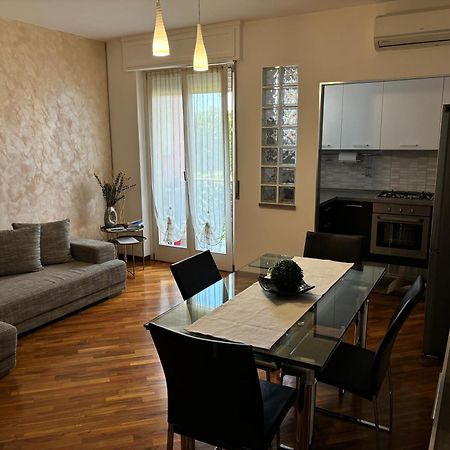La Casa Di Ambra Apartment Лимбиате Екстериор снимка