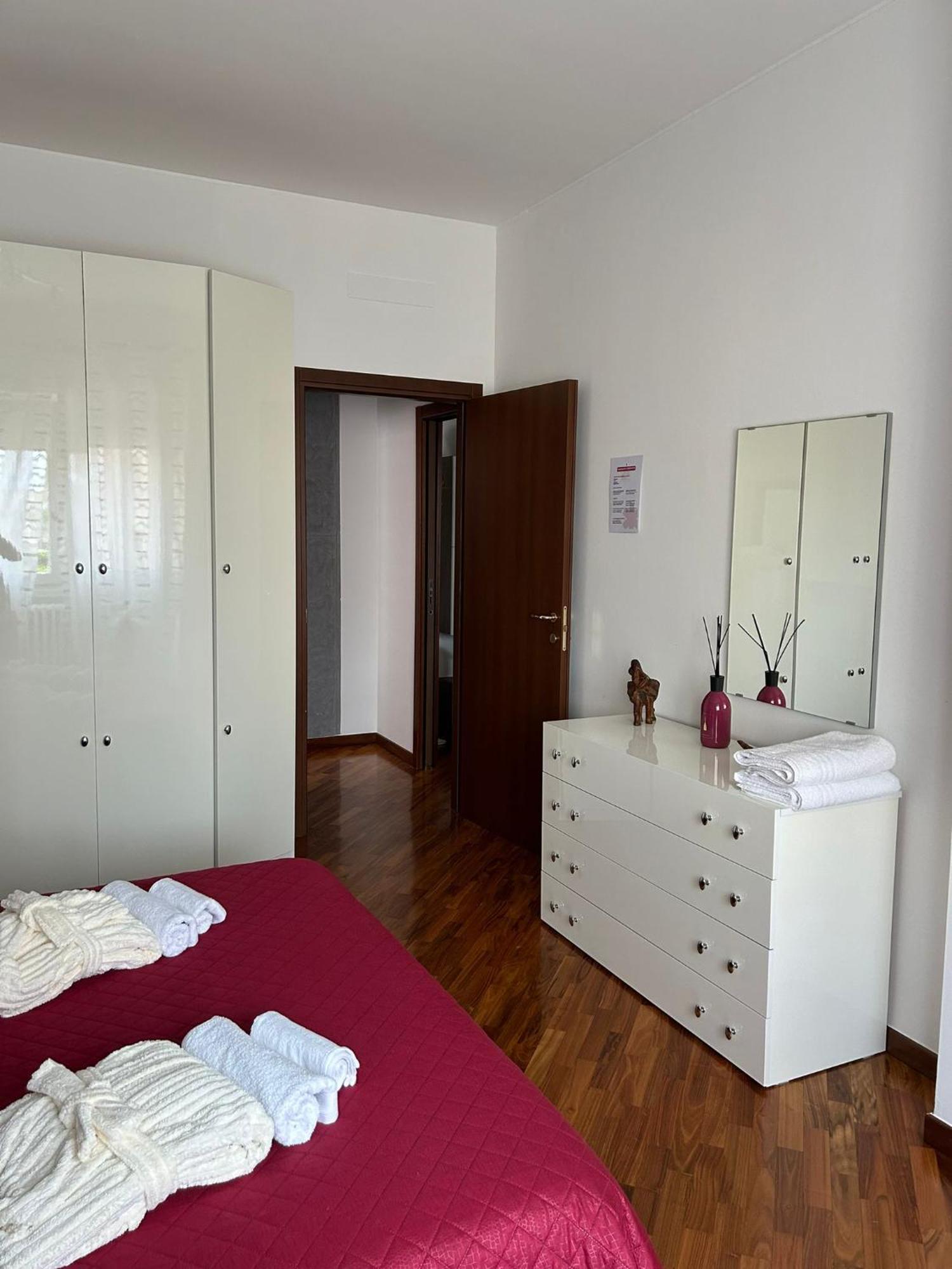 La Casa Di Ambra Apartment Лимбиате Екстериор снимка