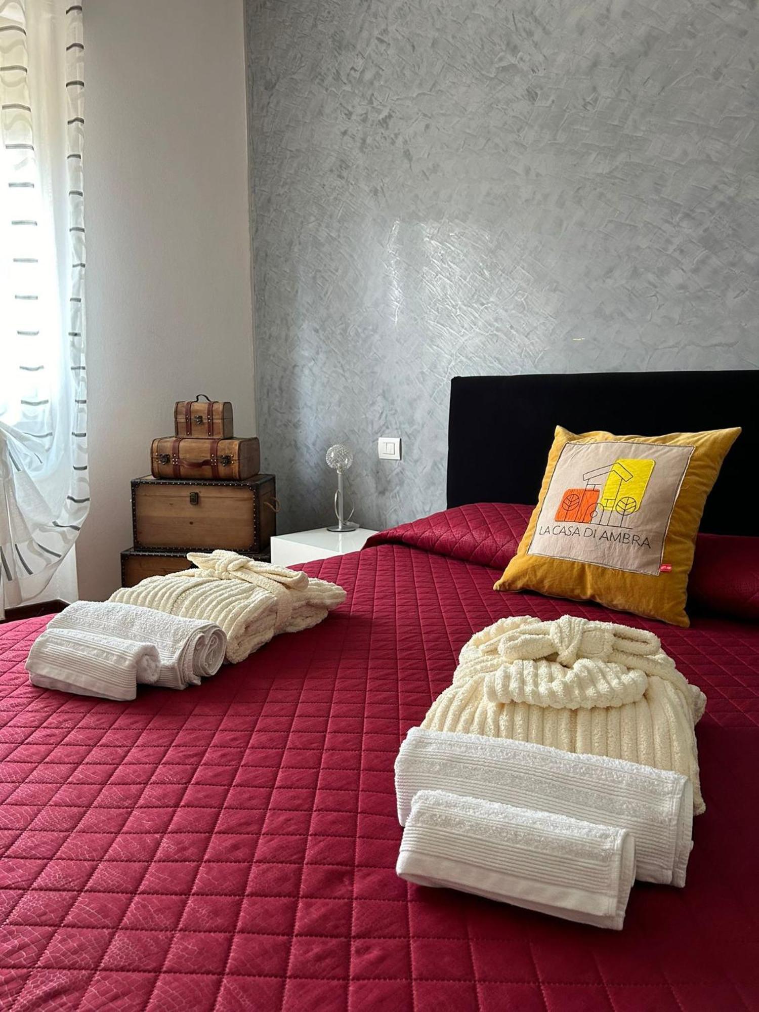 La Casa Di Ambra Apartment Лимбиате Екстериор снимка