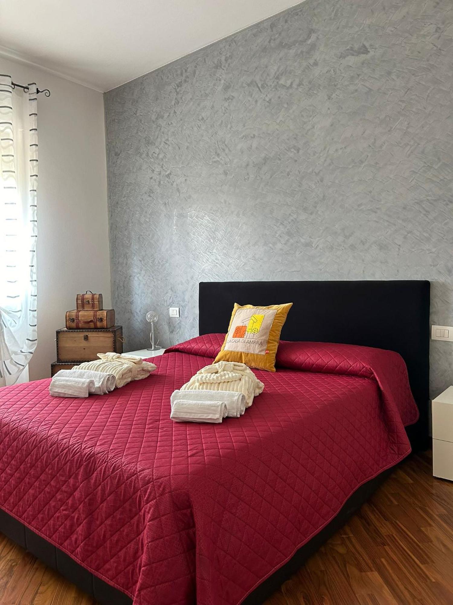 La Casa Di Ambra Apartment Лимбиате Екстериор снимка